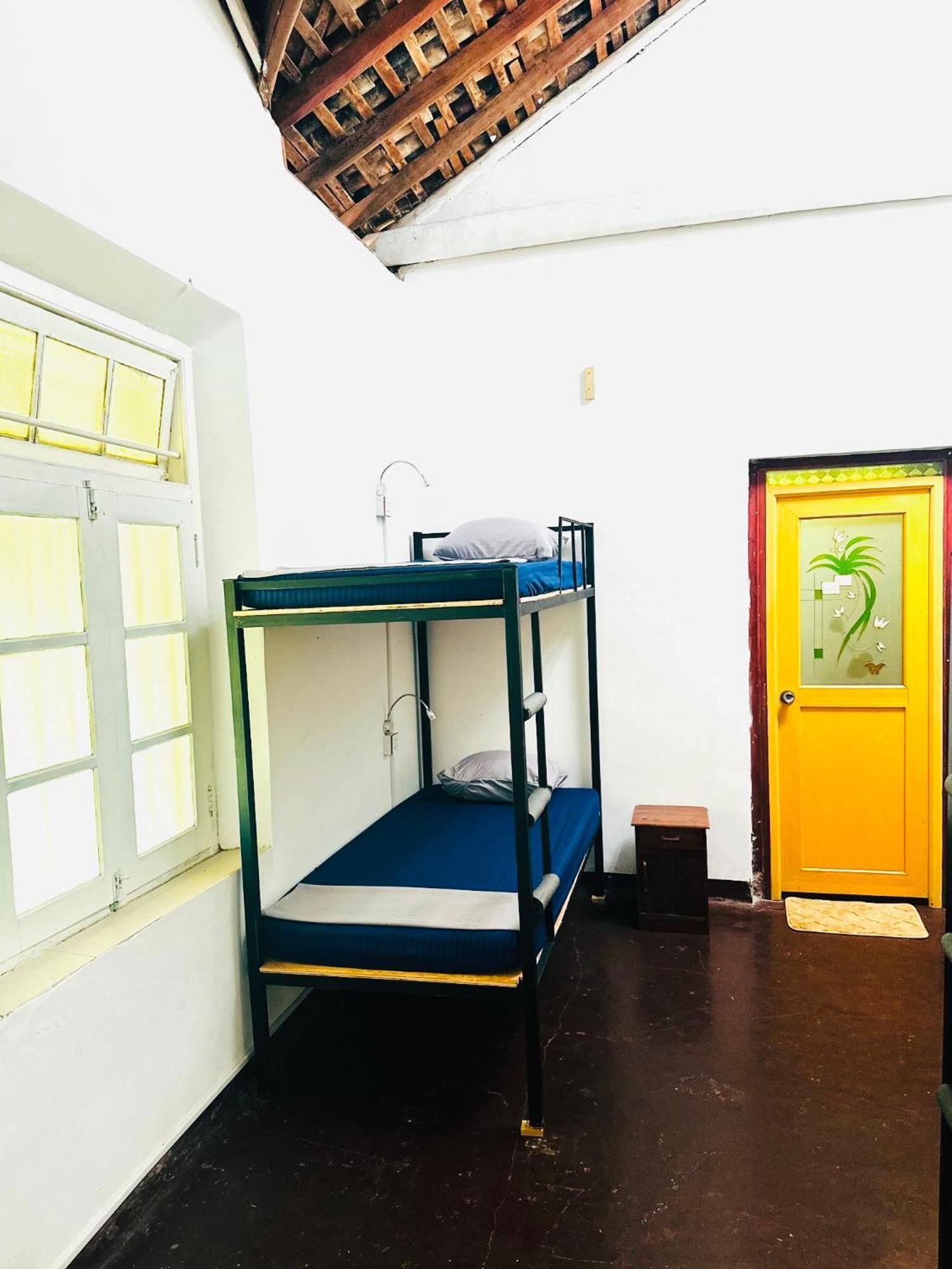 Happy Bunk Hostel Weligama Exterior photo