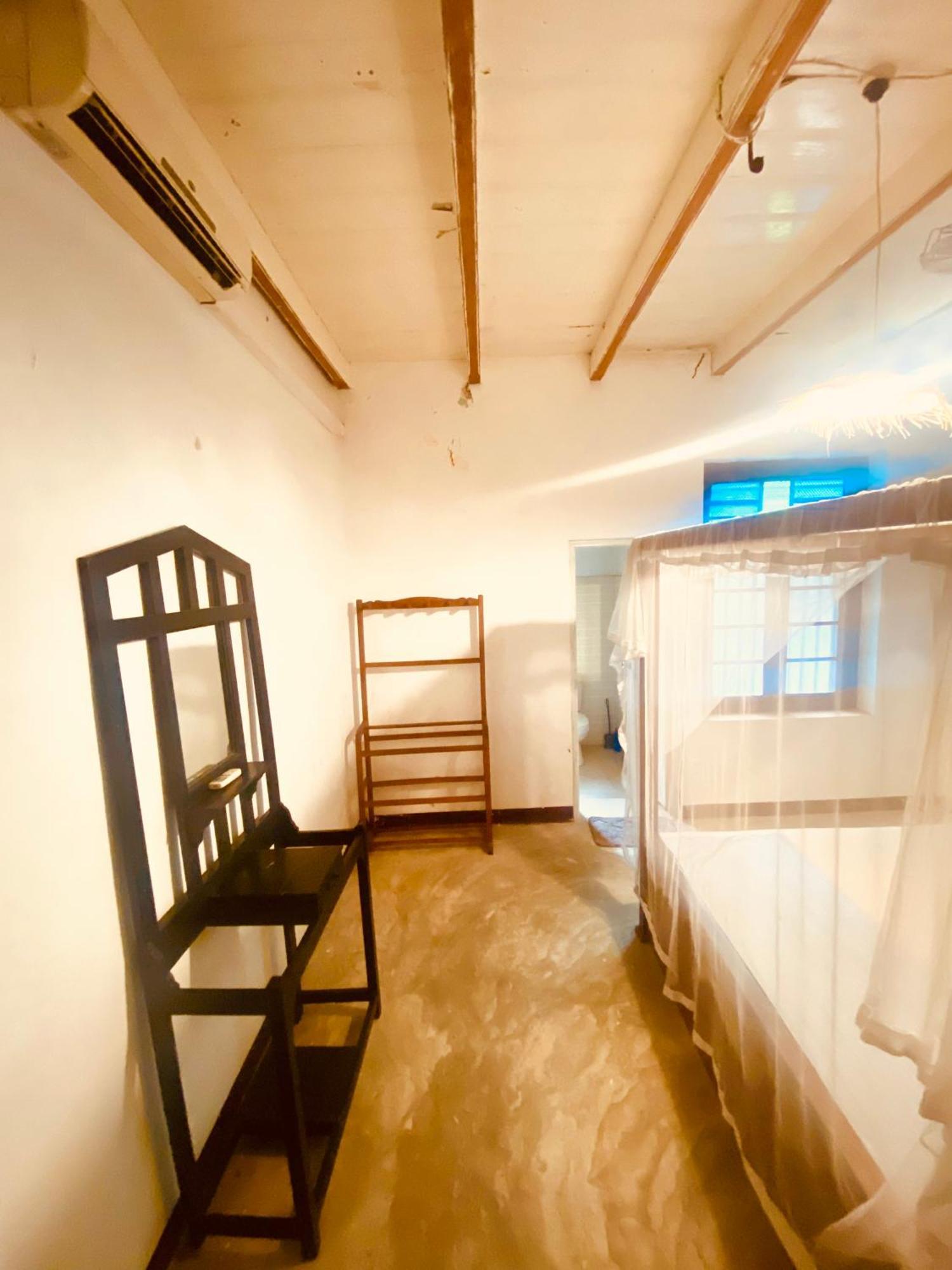 Happy Bunk Hostel Weligama Exterior photo