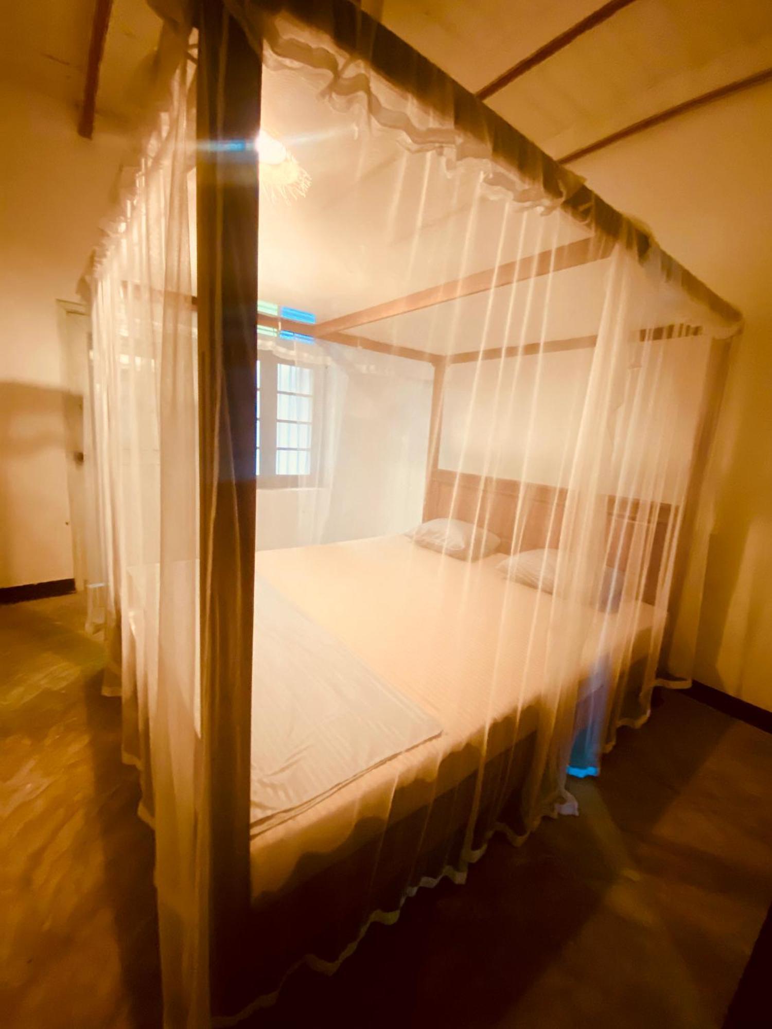Happy Bunk Hostel Weligama Exterior photo