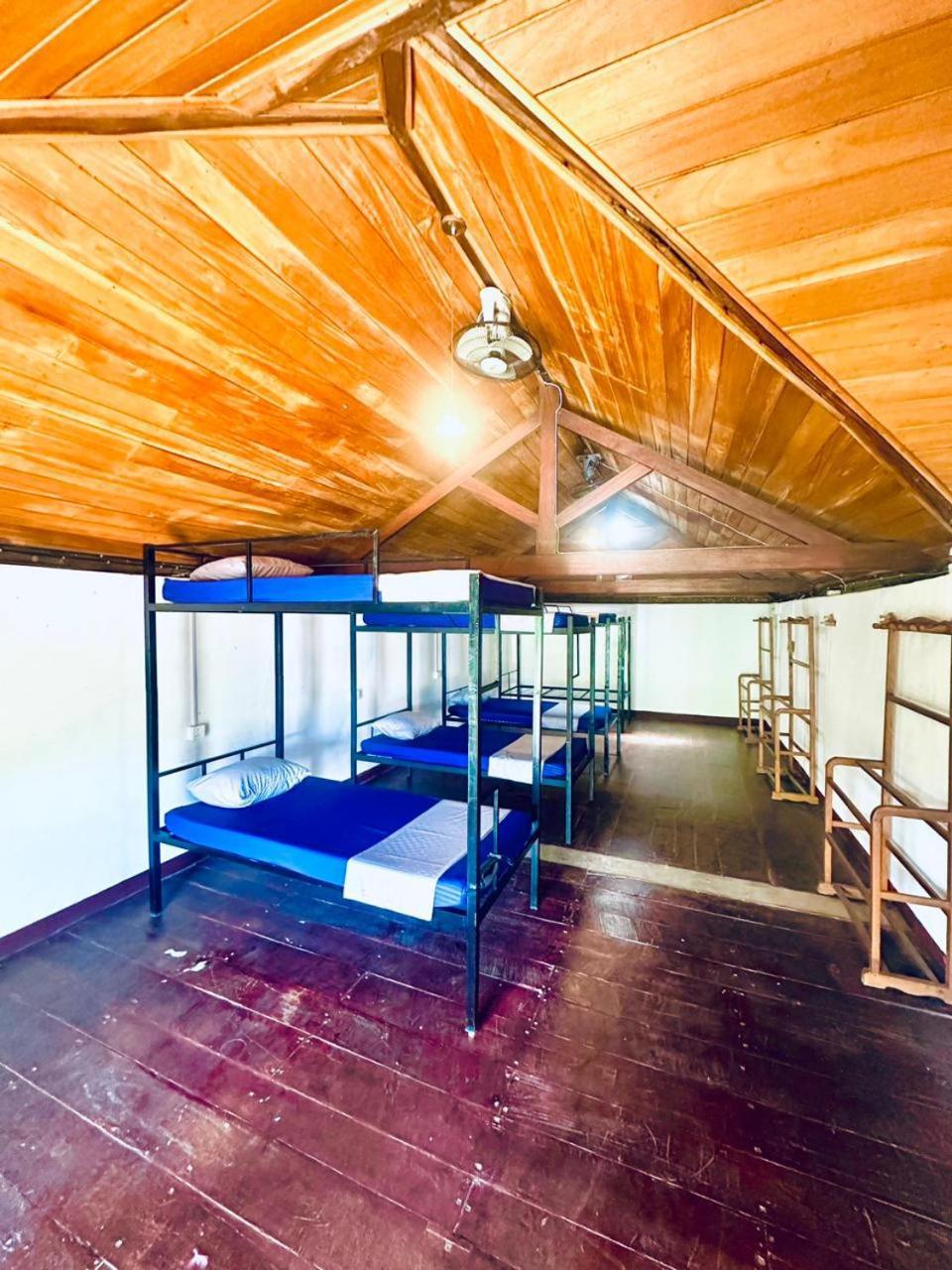 Happy Bunk Hostel Weligama Exterior photo